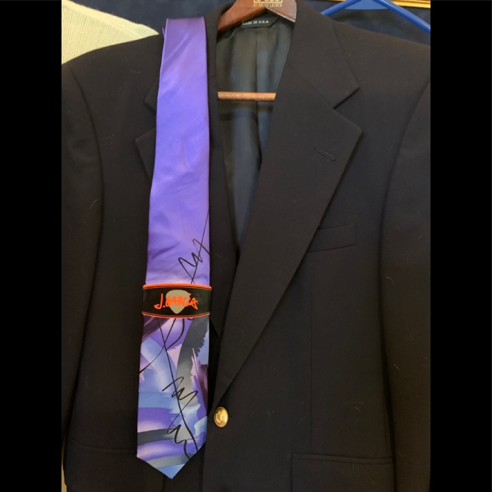 NEW WT J. GARCIA LUSCIOUS PURPLE ARTISTIC SILK TIE